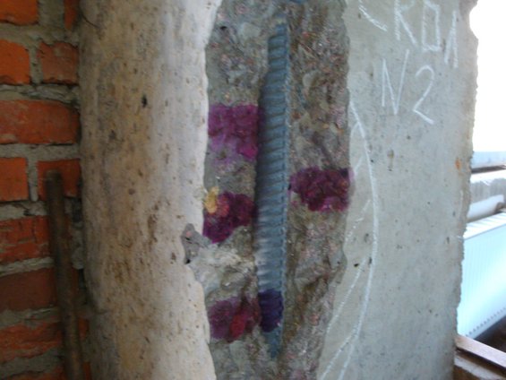 Вскрытие ж/б колонны - определение количества и диаметра рабочих стрежней, определение глубины карбонизации бетона и толщины защитного слоя