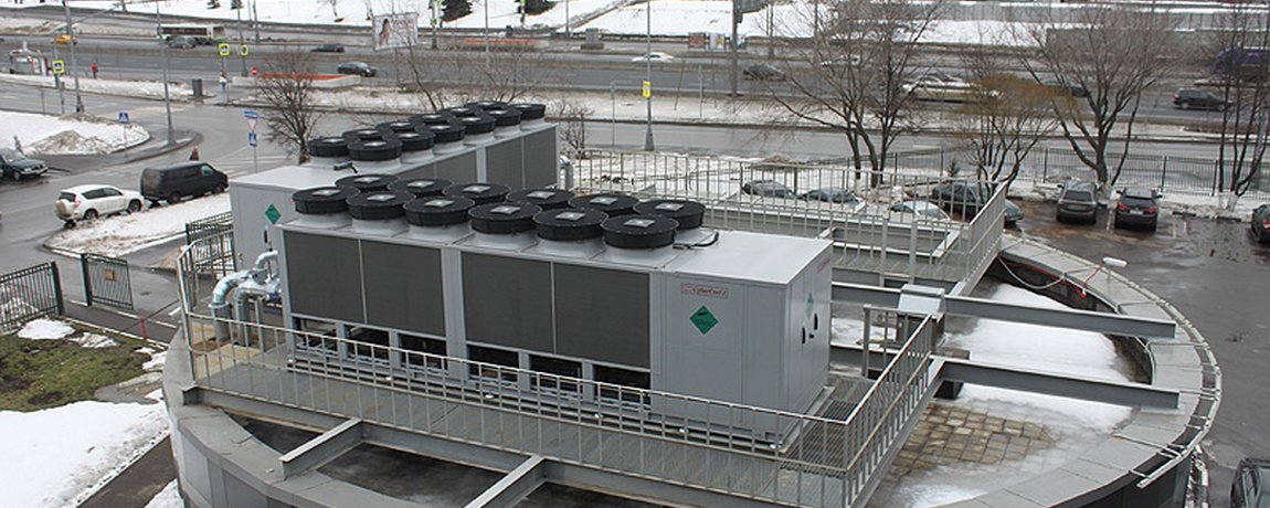 Установка серверного и вентиляционного оборудования в главном офисе "АКАДО"